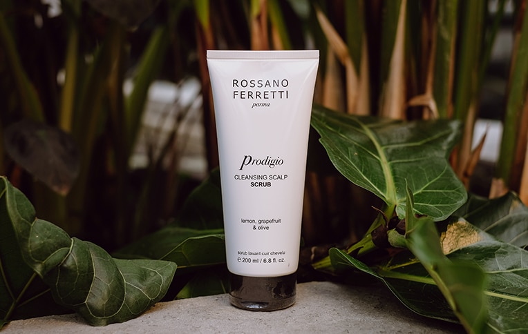 Image of Rossano Ferretti Parma's Prodigio scalp scrub.