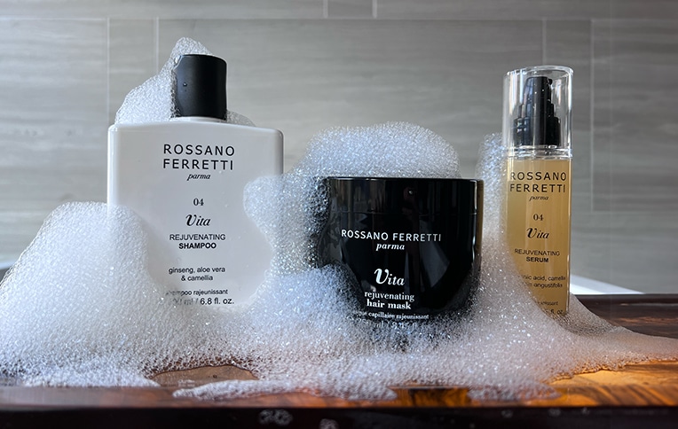 Image of Rossano Ferretti Parma's Vita rejuvenating routine with the rejuvenating shampoo, the rejuvenating mask and the rejuvenating serum.