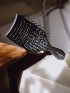 Rossano Ferretti Parma's professional detangling brush.