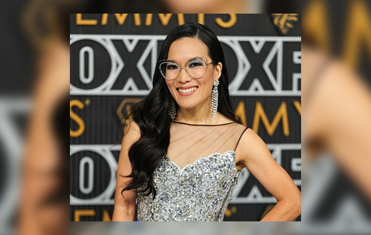 Ali Wong's Glamorous Side Swept Waves