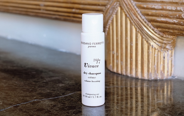 Image of the dry shampoo cream from the Vivace line by Rossano Ferretti Parma.