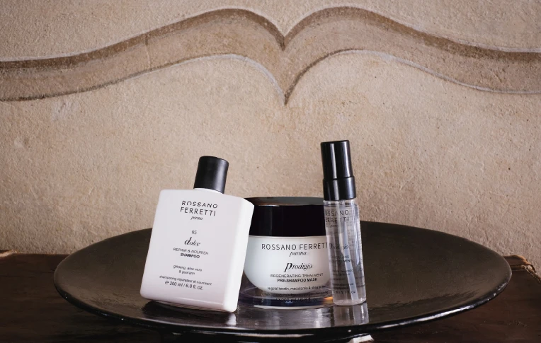 Hair Repair Bundle (For Revived and Renewed Locks) Prodigio Regenerating Treatment and oil, Dolce Nourishing Shampoo.