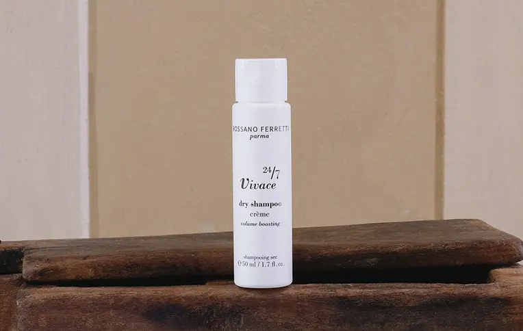 shampoo secco in crema della linea Vivace di Rossano Ferretti Parma.