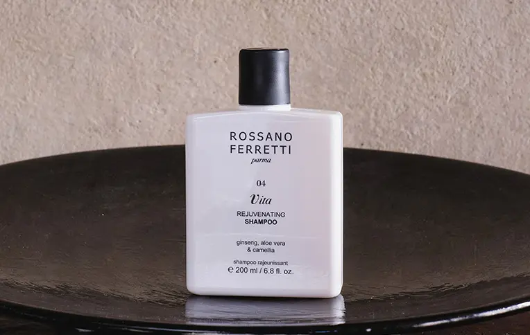 Shampoo rivitalizzante Vita di Rossano Ferretti Parma.