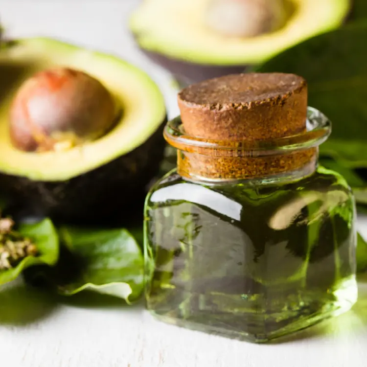 Avocado Oil for Hair: 3 Important Benefits