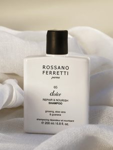 Image of Rossano Ferretti Parma's Dolce nourishing shampoo.