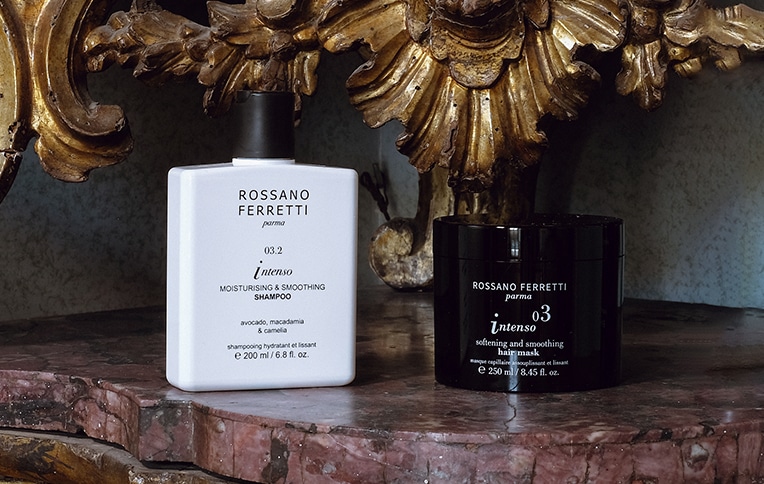 Image of Rossano Ferretti Parma's Intenso moisturizing & smoothing shampoo, the softening & smoothing mask