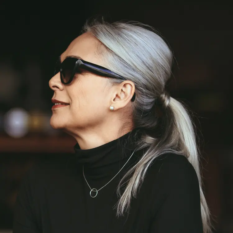 7 Expert Tips: How to make gray hair shine